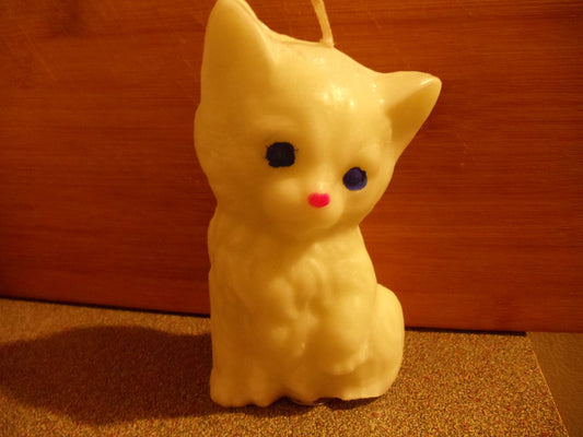 White  Kitty Cat Scented Shaped Candle